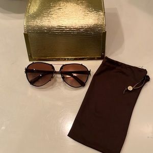 Tory Burch Sunglasses with protective bag and Case
